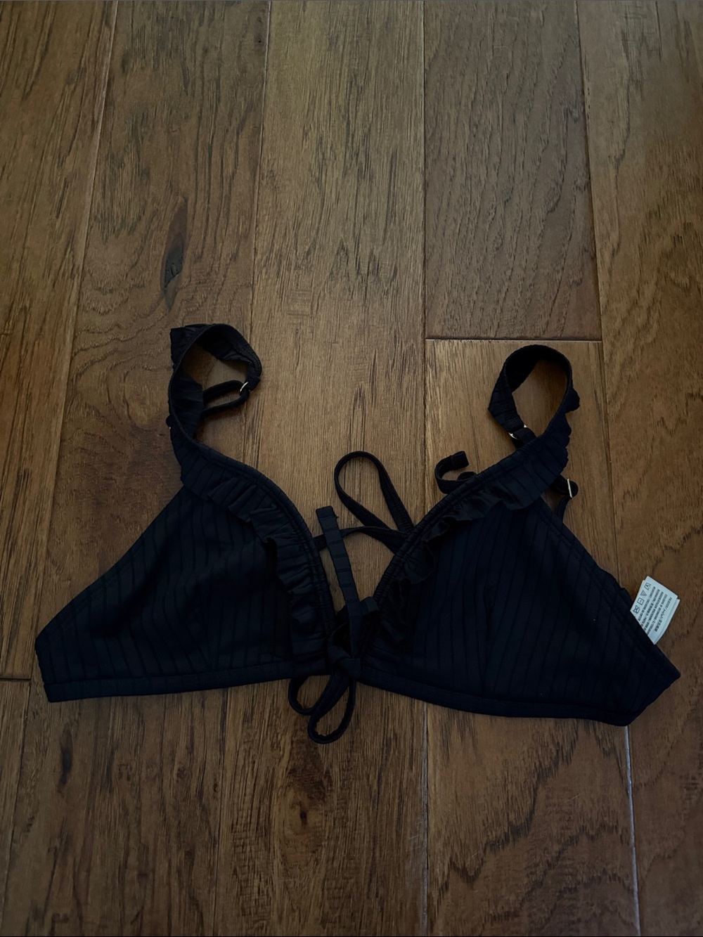 Hollister Black Unlined Ruffle Bikini Top 🖤